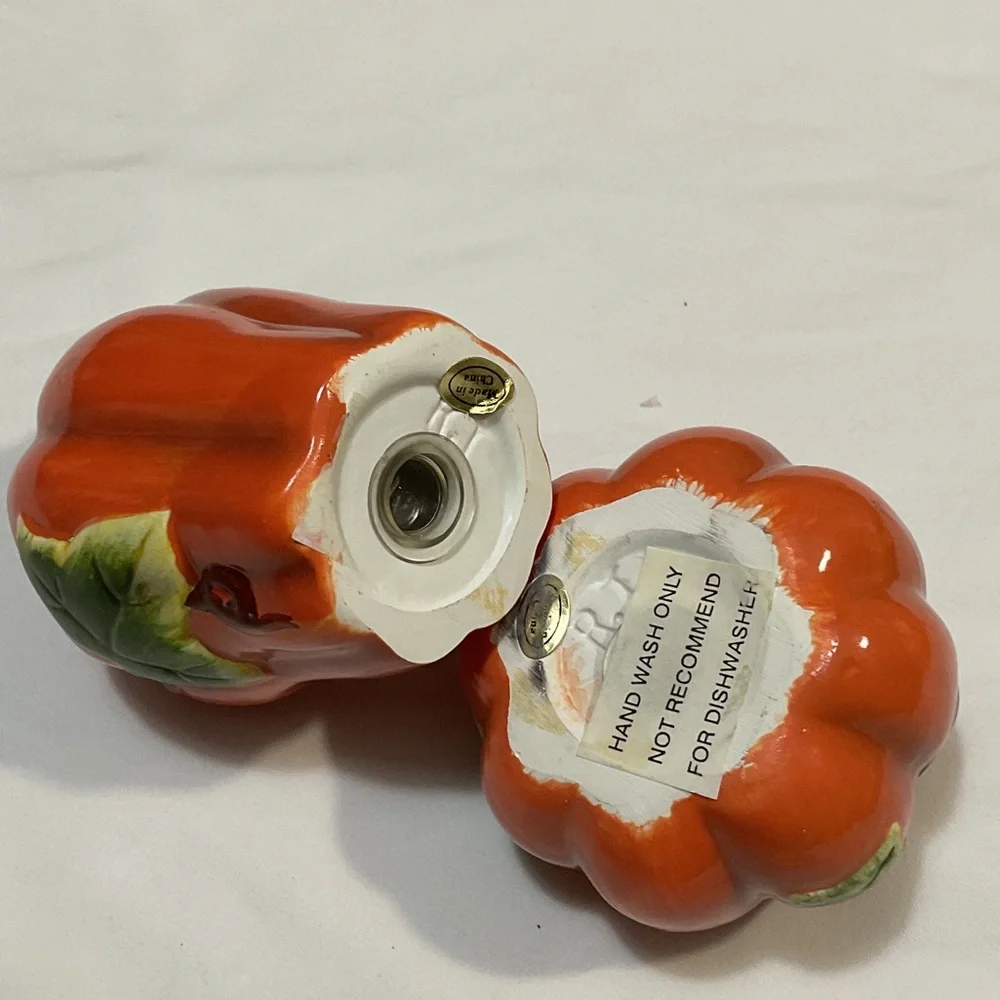 Ceramic Pumpkin Salt & Pepper Shaker Set - Orange